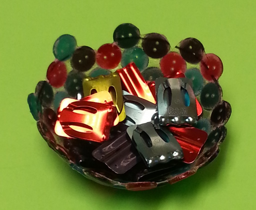 button bowl
